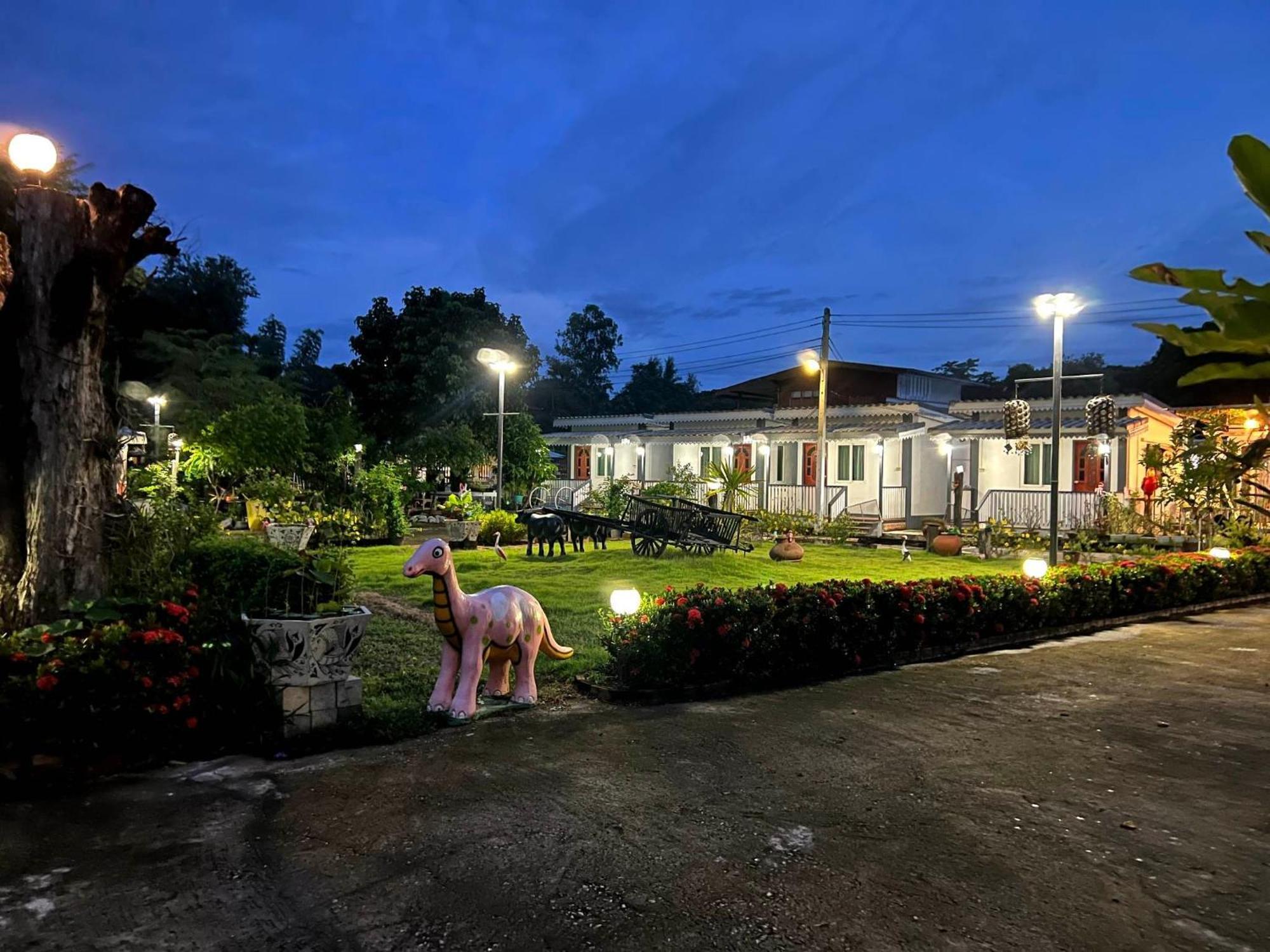 Moat View Hotel Sukhothai Buitenkant foto